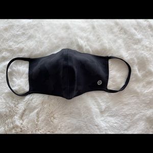 Lululemon Face Mask